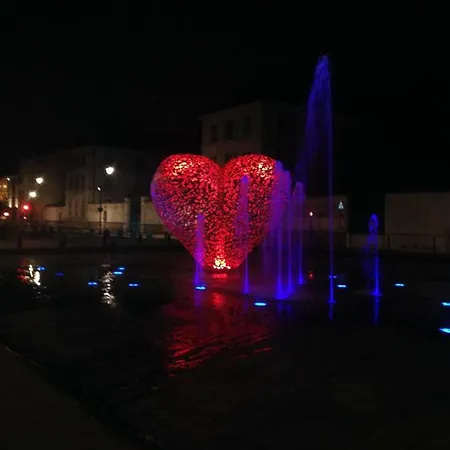 Le St Frobert Au Coeur De * Τρουά